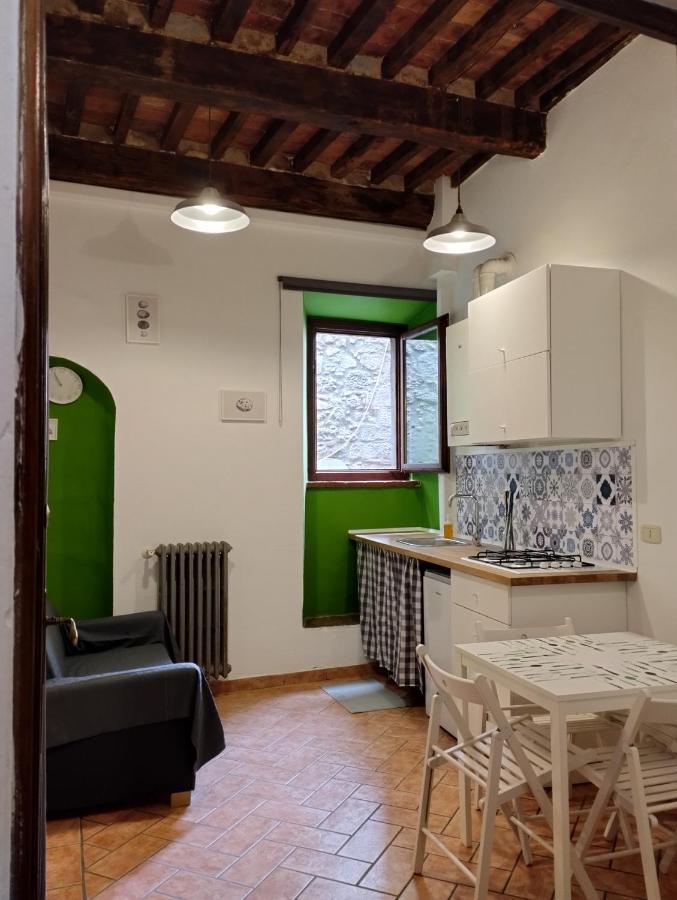 Casa Della Chiocciola Apartment กาสเตลเดลปิอาโน ภายนอก รูปภาพ